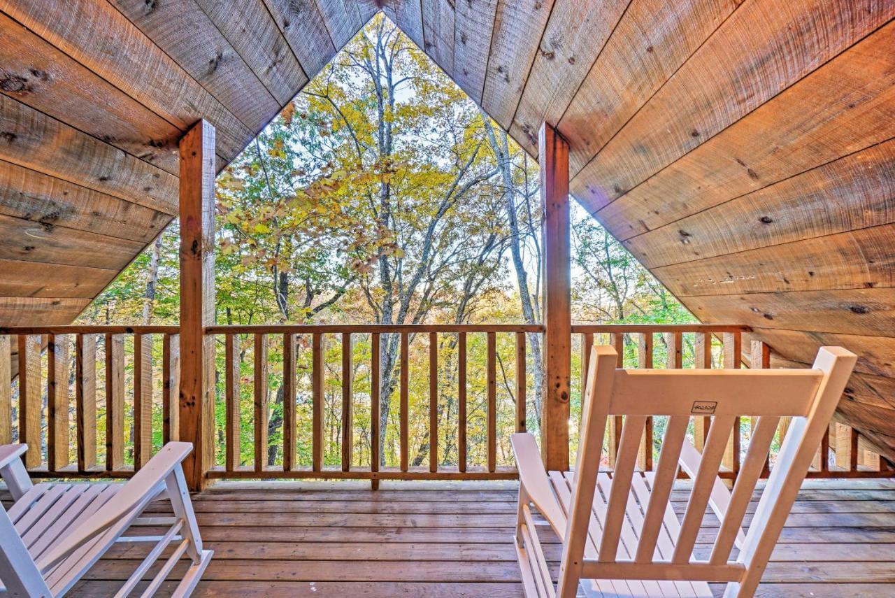Grin N Bear It Cabin With Hot Tub And Fire Pit! Пиджен-Фордж Экстерьер фото