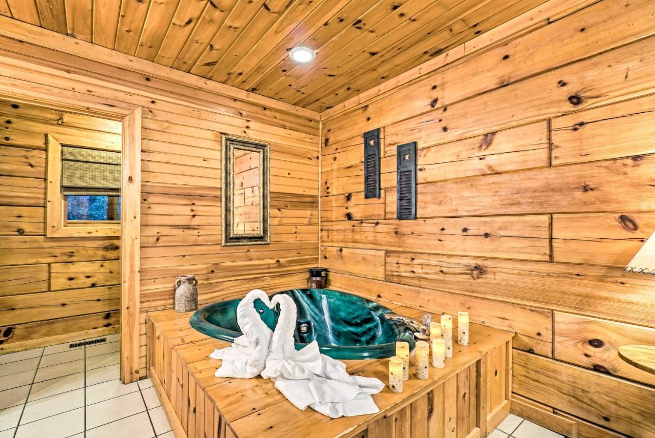 Grin N Bear It Cabin With Hot Tub And Fire Pit! Пиджен-Фордж Экстерьер фото