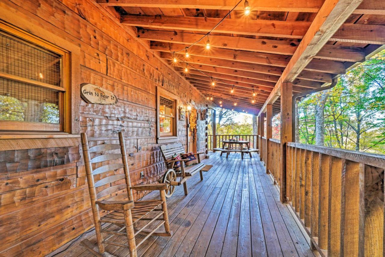 Grin N Bear It Cabin With Hot Tub And Fire Pit! Пиджен-Фордж Экстерьер фото